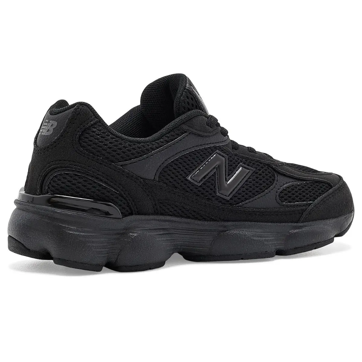 New Balance shoes - Black/Black 8