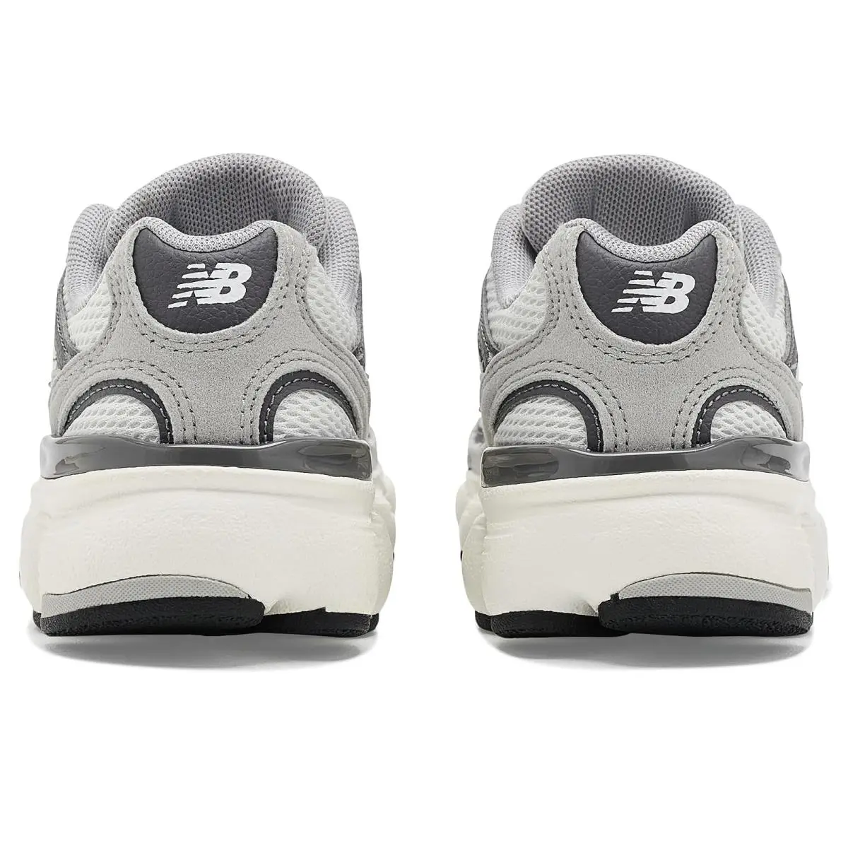 New Balance shoes - Black/Black 33
