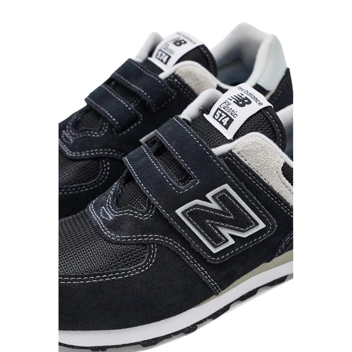 New Balance shoes - Black/White 11