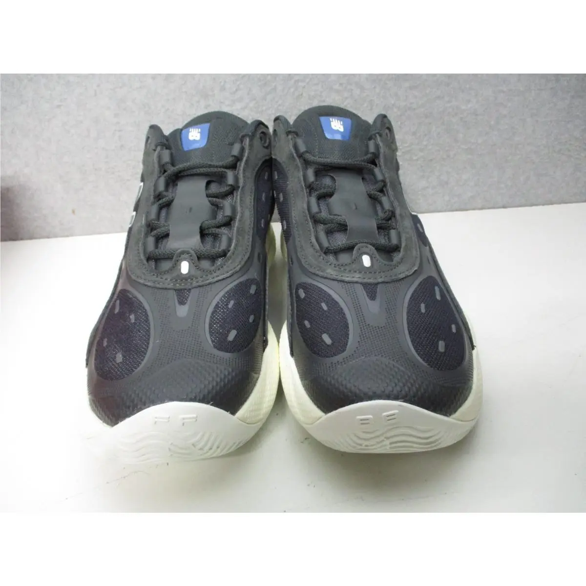 New Balance shoes - New Balance Fresh Foam BB V3 - BBFRSSB3 - Black (UPC: 197967748677) 2