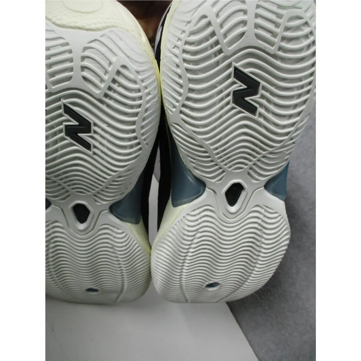 New Balance shoes - New Balance Fresh Foam BB V3 - BBFRSSB3 - Black (UPC: 197967748677) 6