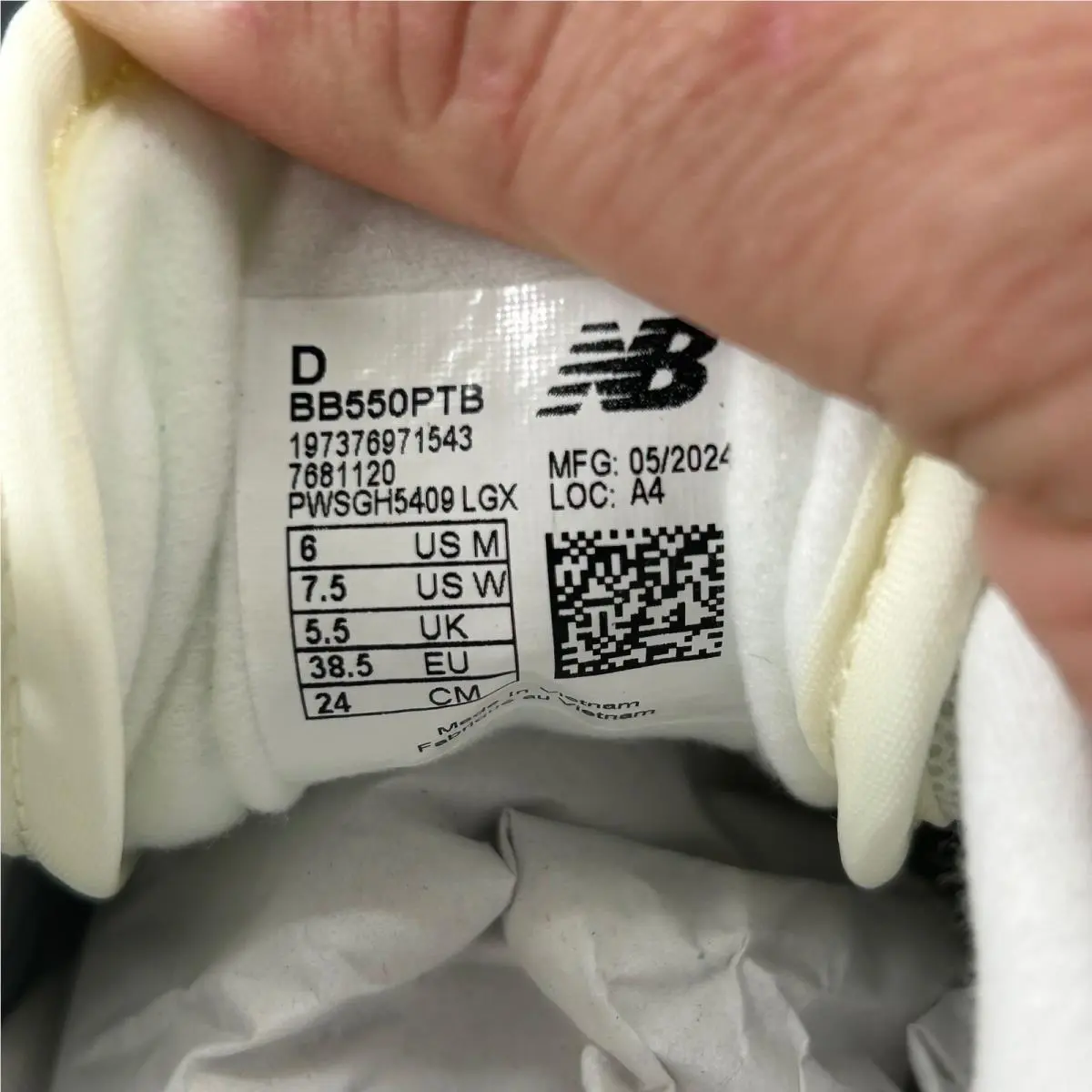 New Balance shoes - New Balance 550 - White 4