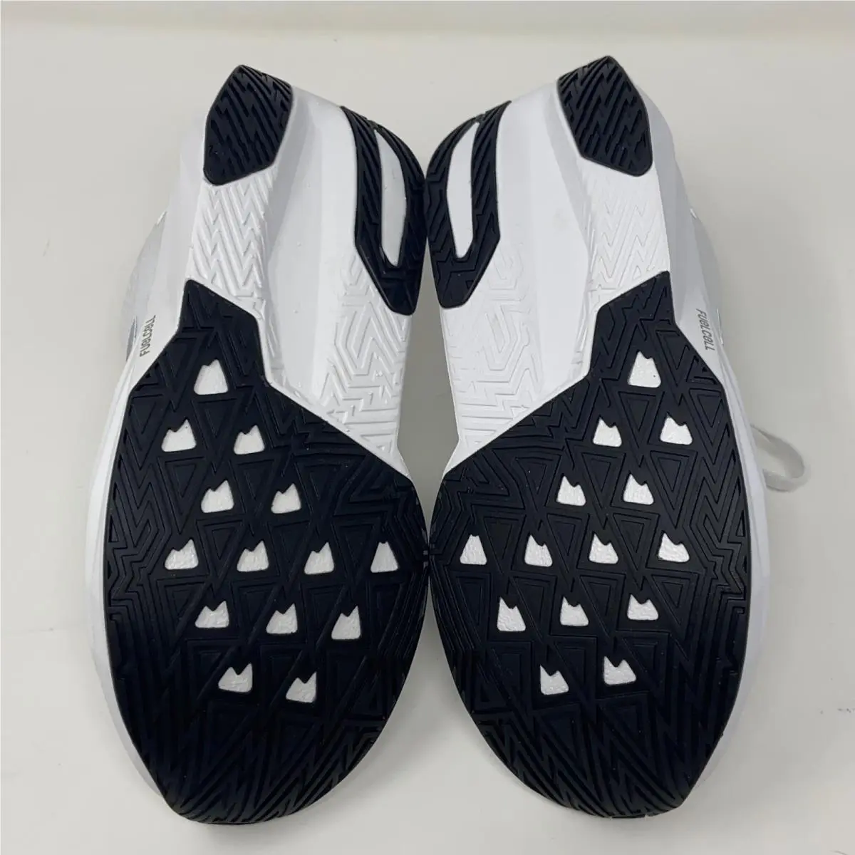 New Balance shoes - New Balance FuelCell Rebel v5 - WFCXLD5 - White 2