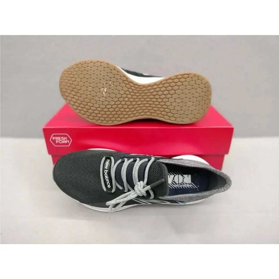 New Balance shoes - New Balance Fresh Foam Roav - Black 2