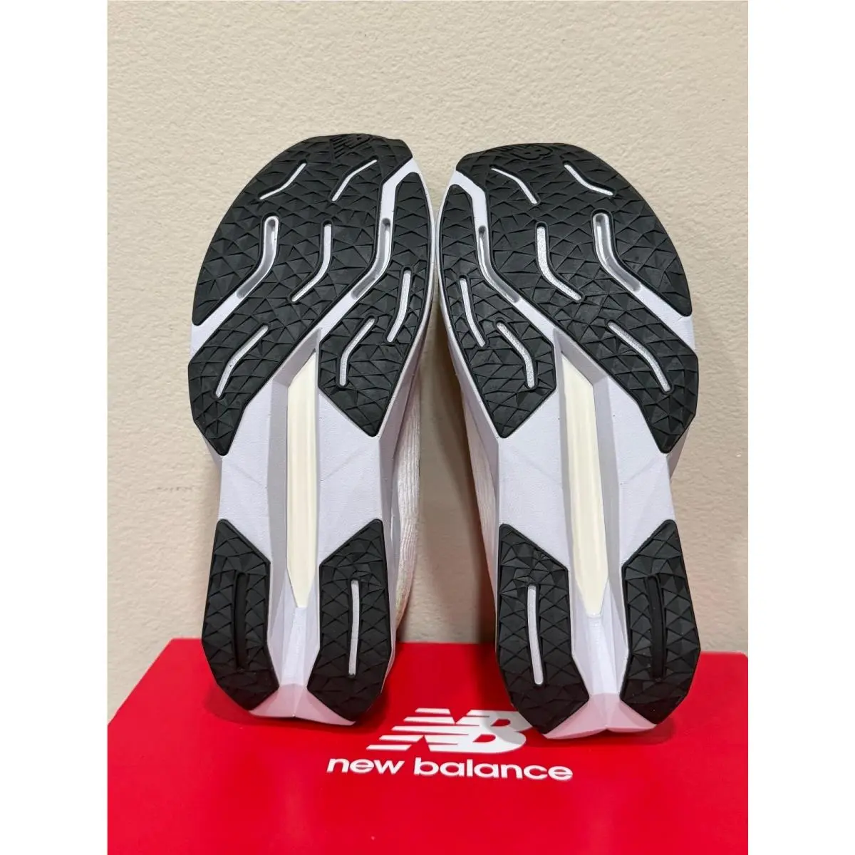 New Balance shoes - White 2