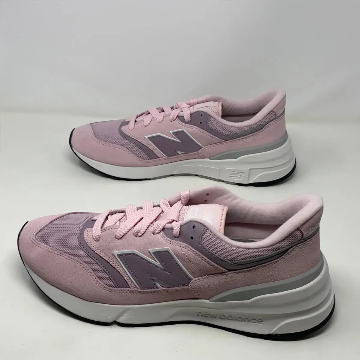 New Balance shoes - Pink (UPC: 197967963612) 0