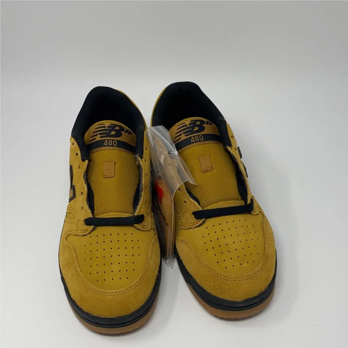 New Balance shoes - Brown (UPC: 197968243584) 1