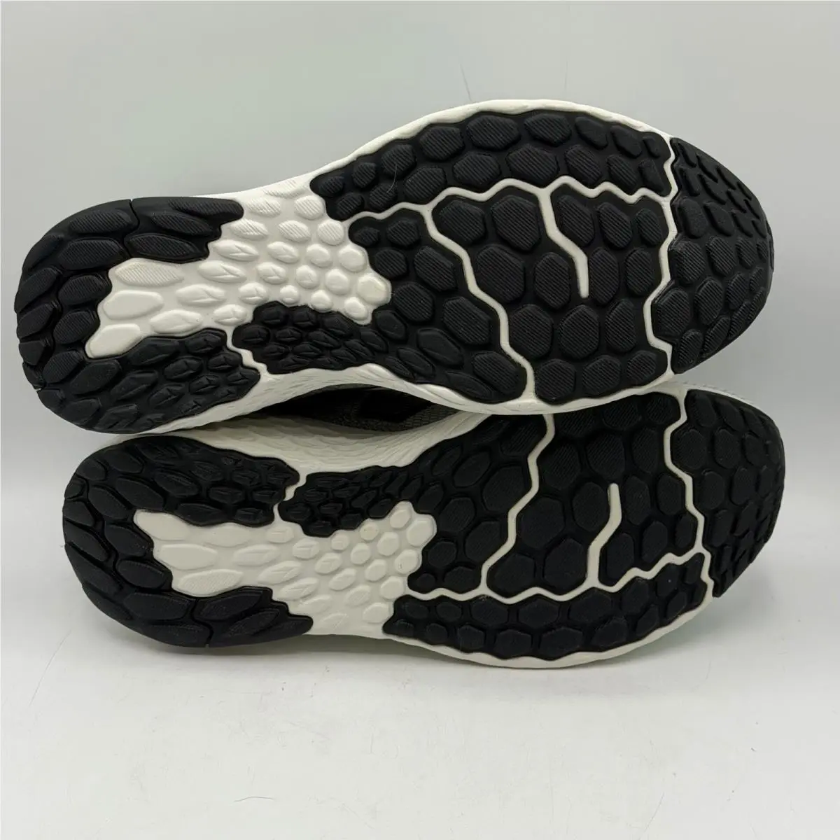 New Balance shoes - MEVOZLG4 - Gray 4