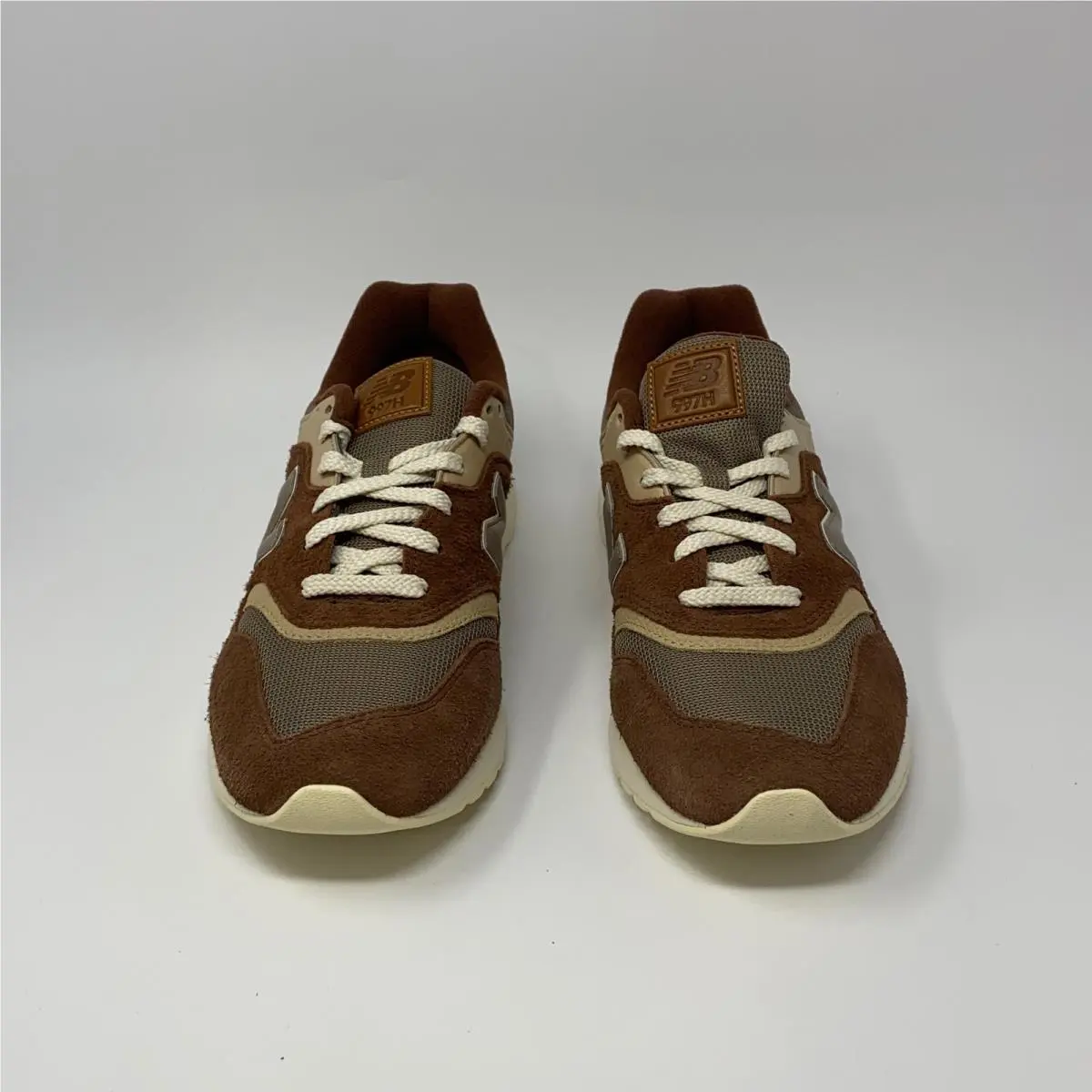 New Balance shoes - Brown (UPC: 197966884932) 2
