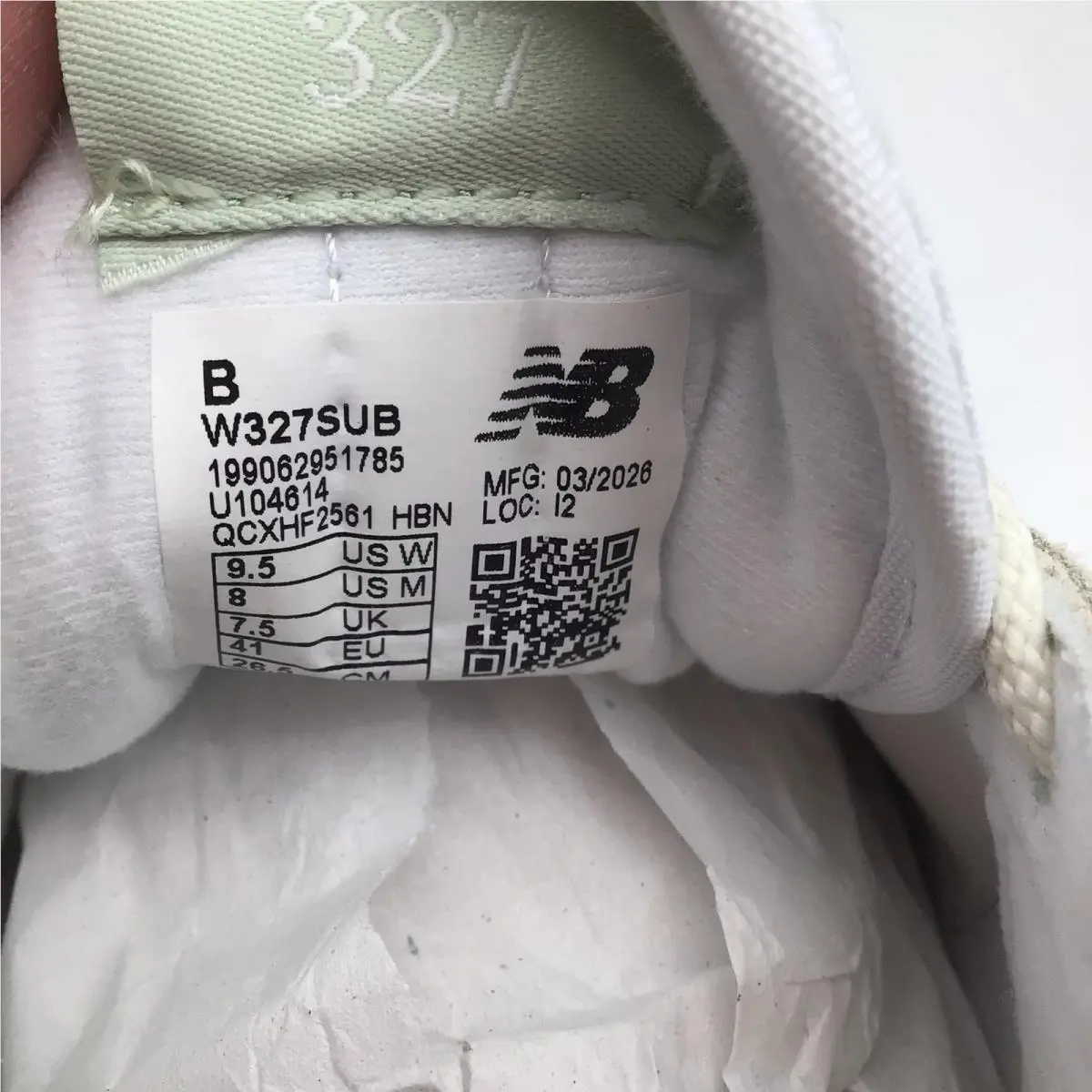 New Balance shoes - New Balance 327 - Beige 4