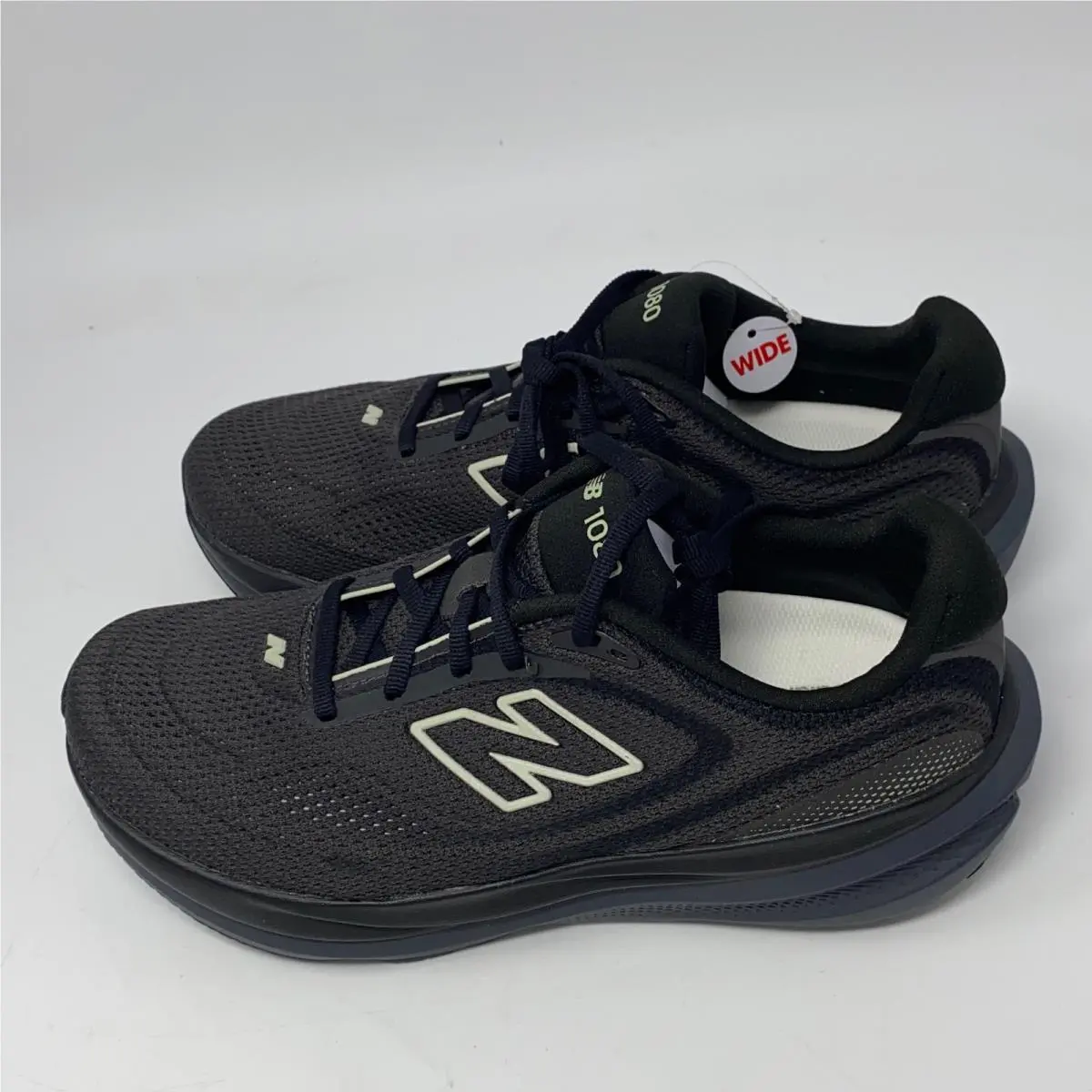 New Balance shoes - New Balance 1080 - Black 1