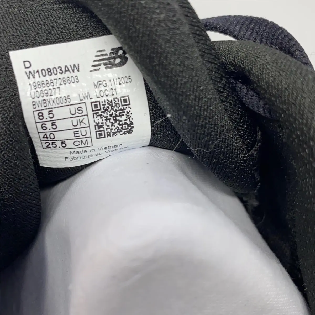 New Balance shoes - New Balance 1080 - Black 4