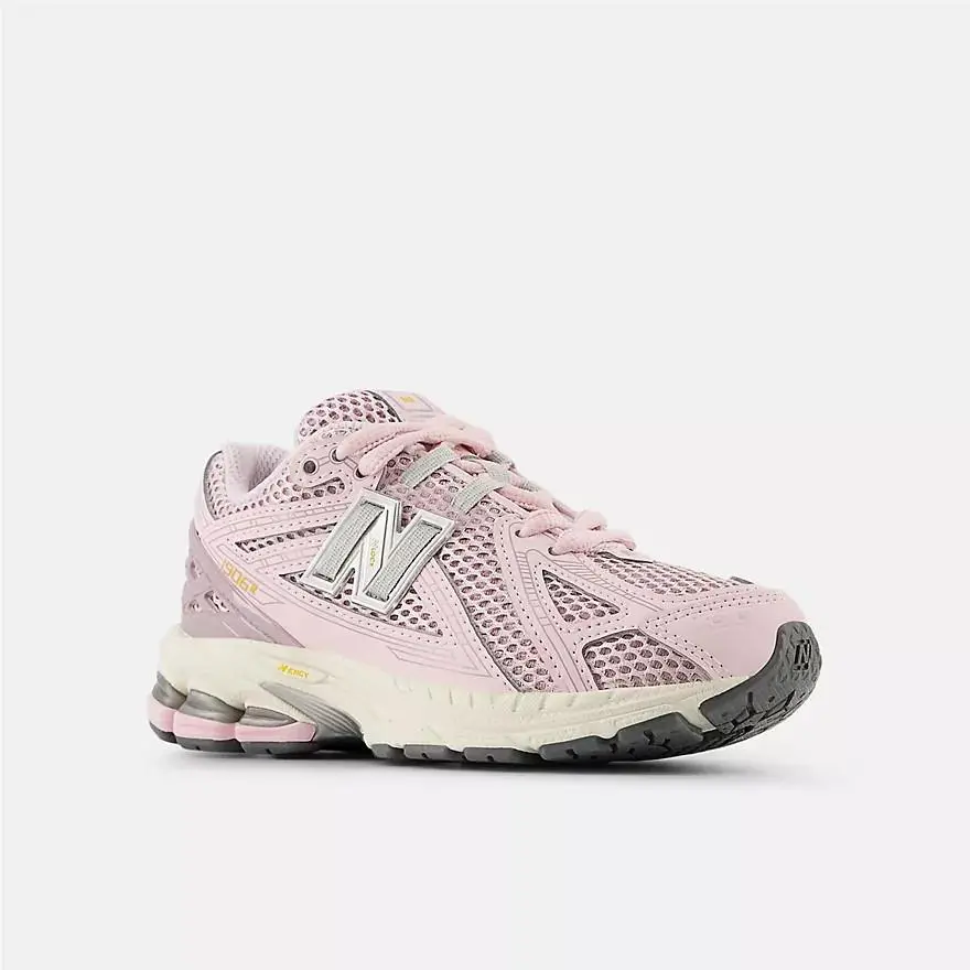 New Balance shoes - 1906R GS - Pink (UPC: 0197967812590) 1