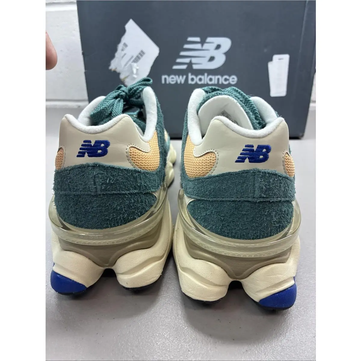 New Balance shoes - New Balance 9060 - U9060GEC - New Spruce/Peach Blossom/Team Royal 1