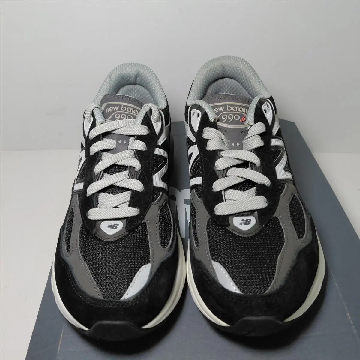 New Balance shoes - New Balance 990v6 - Black 1