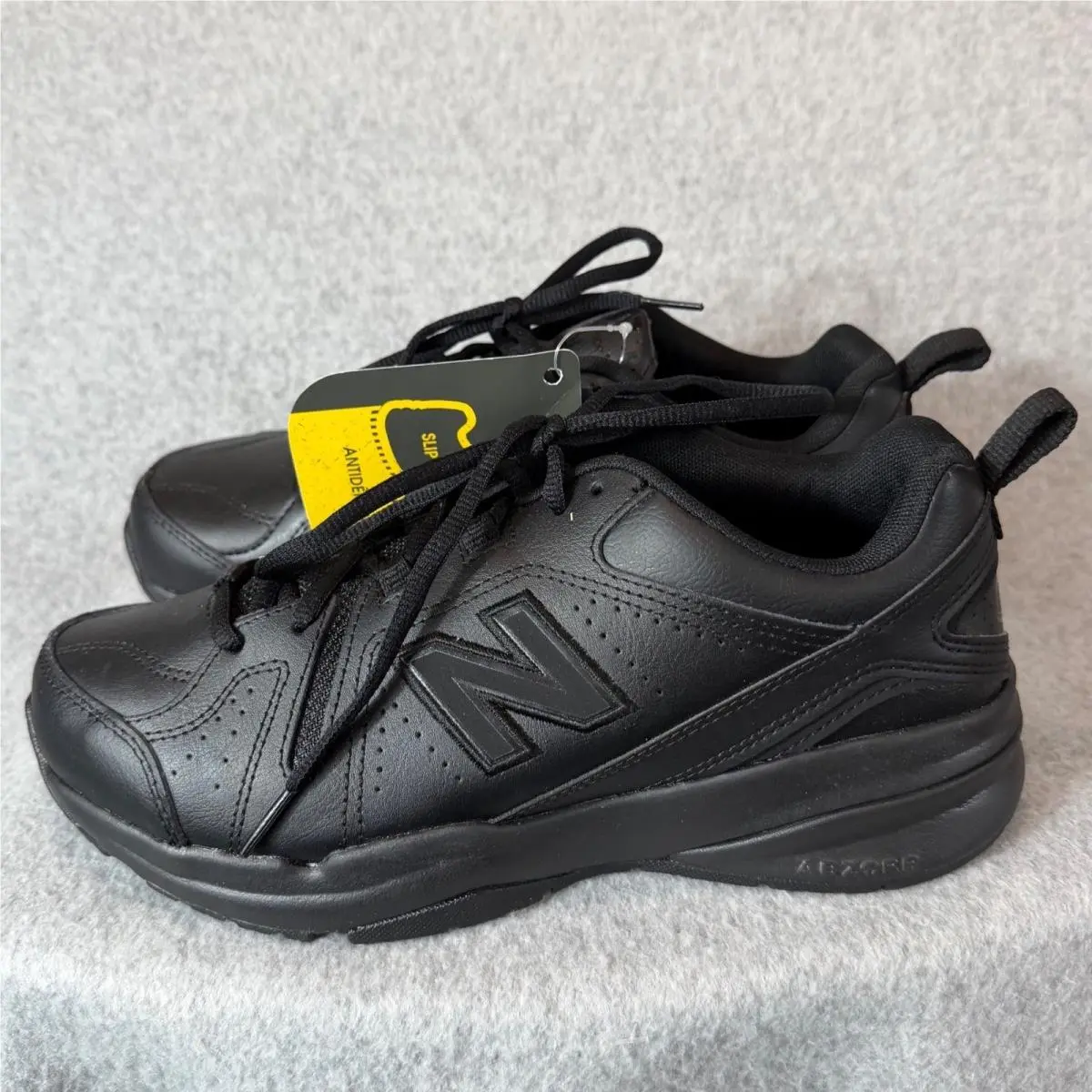 New Balance shoes - New Balance 608v5 - Black 3