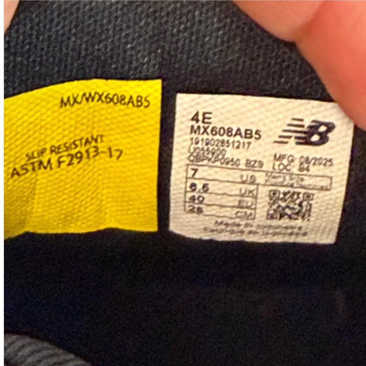 New Balance shoes - New Balance 608v5 - Black 4