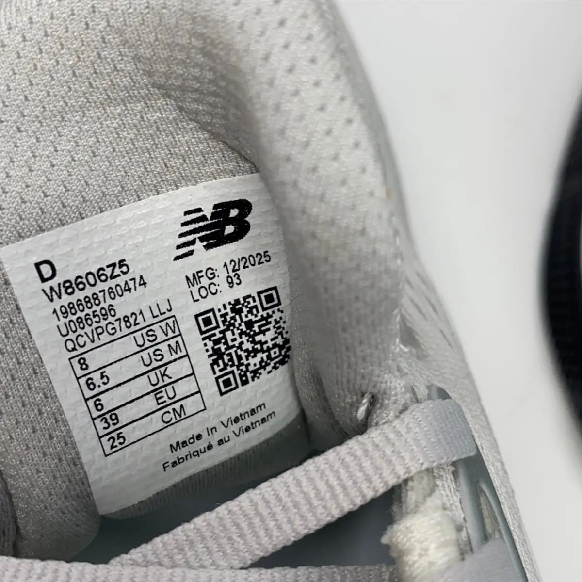 New Balance shoes - New Balance 860 - 860 V15 - Grey matter with sea salt 4