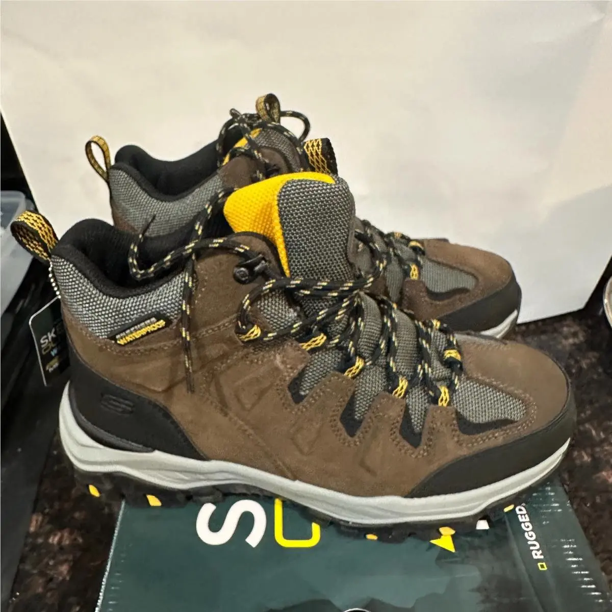 Skechers shoes - Brown (UPC: 196989891323) 4