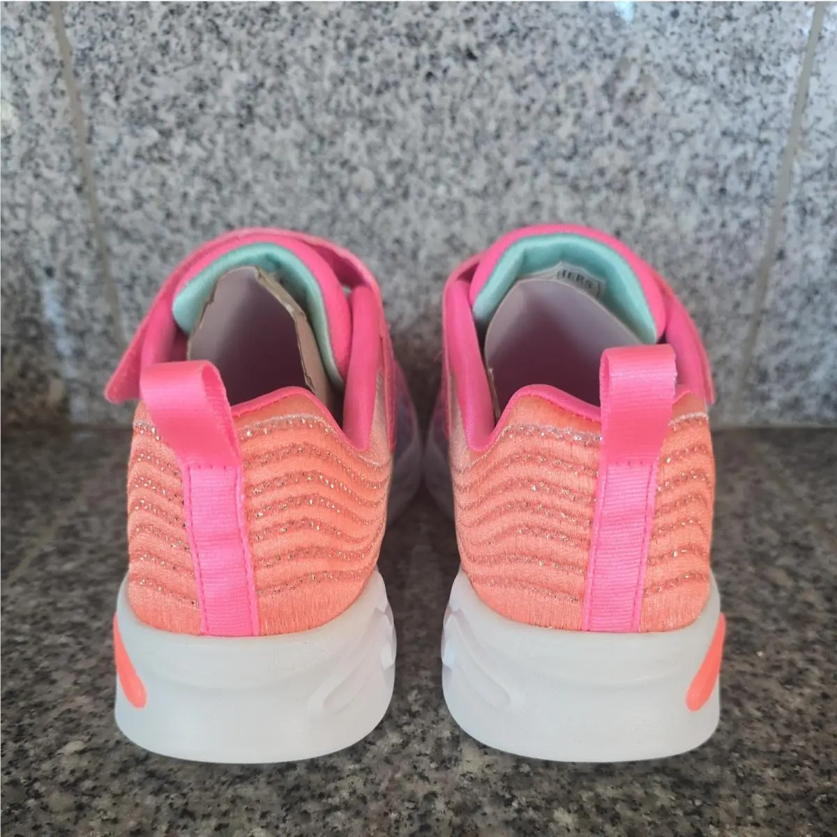 Skechers shoes - SKECHERS Wavy Beams Ombre - Wavy Beams Ombre - Pink Ombre 4