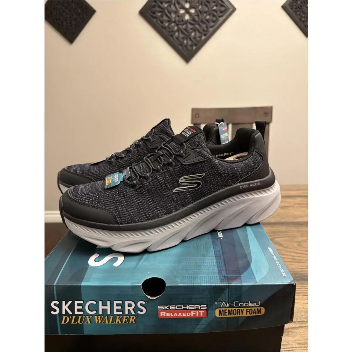 Skechers shoes - Skechers D`Lux Walker - Walker - Black 1