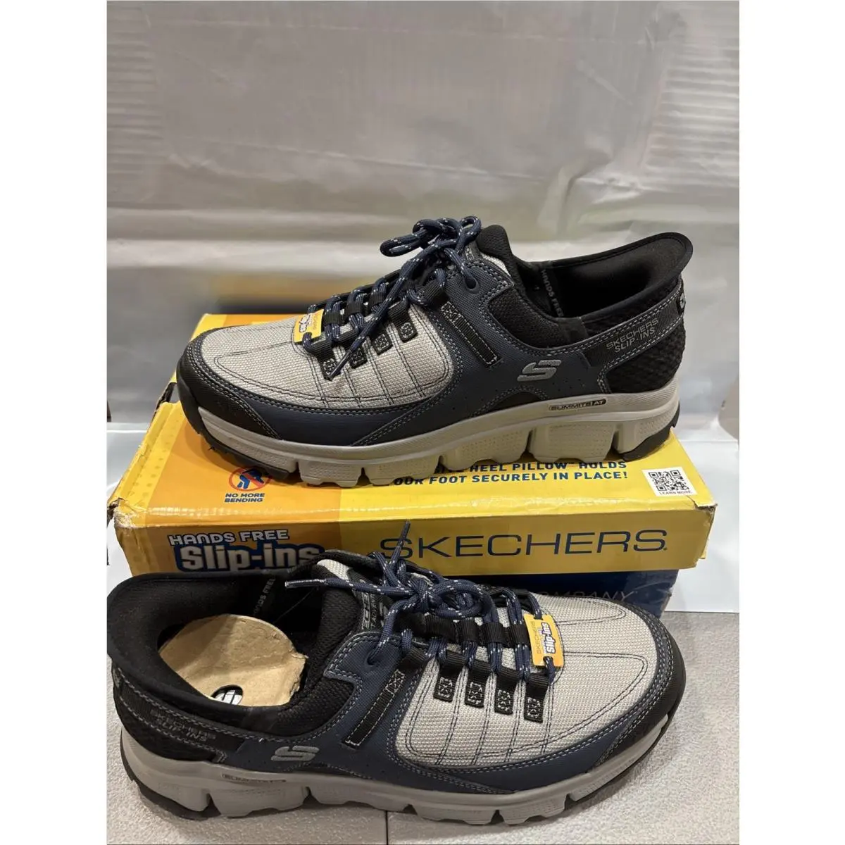 Skechers Men`s Summit AT Hands Free Slip In SZ 13