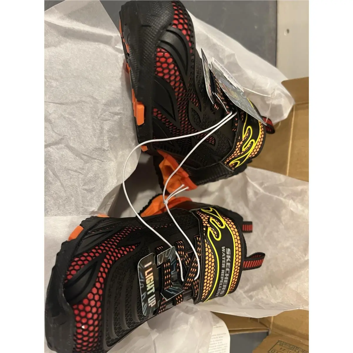 Skechers shoes - Black red 2