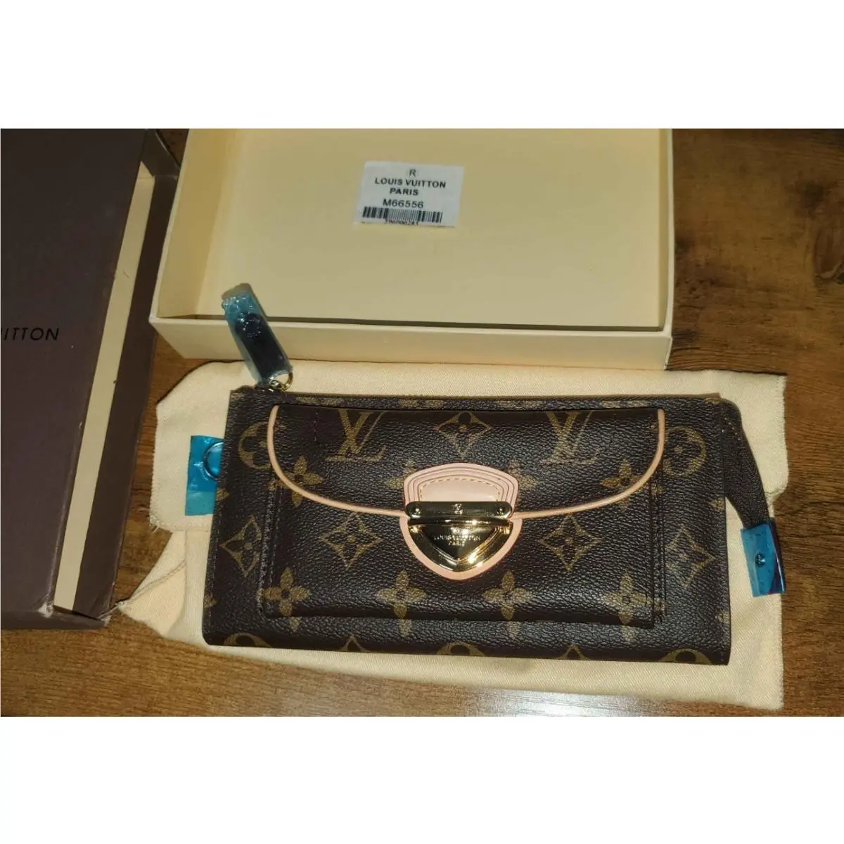 Louis Vuitton Astrid Portefeuille Sarah Long Wallet Purse