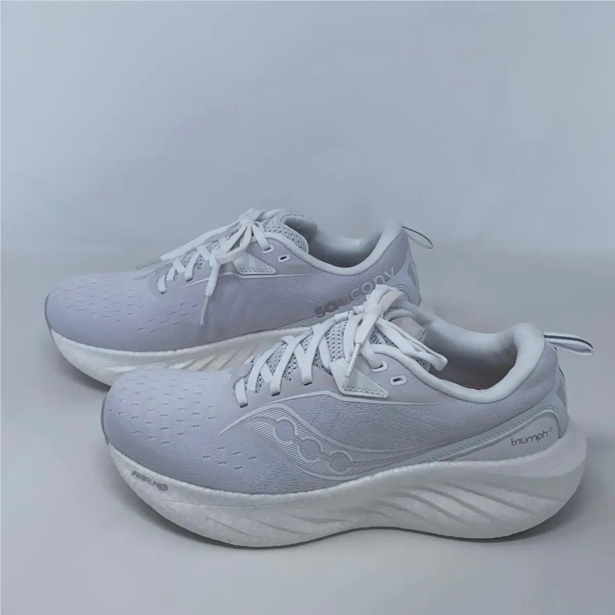 Saucony shoes - White (UPC: 195020536636) 0