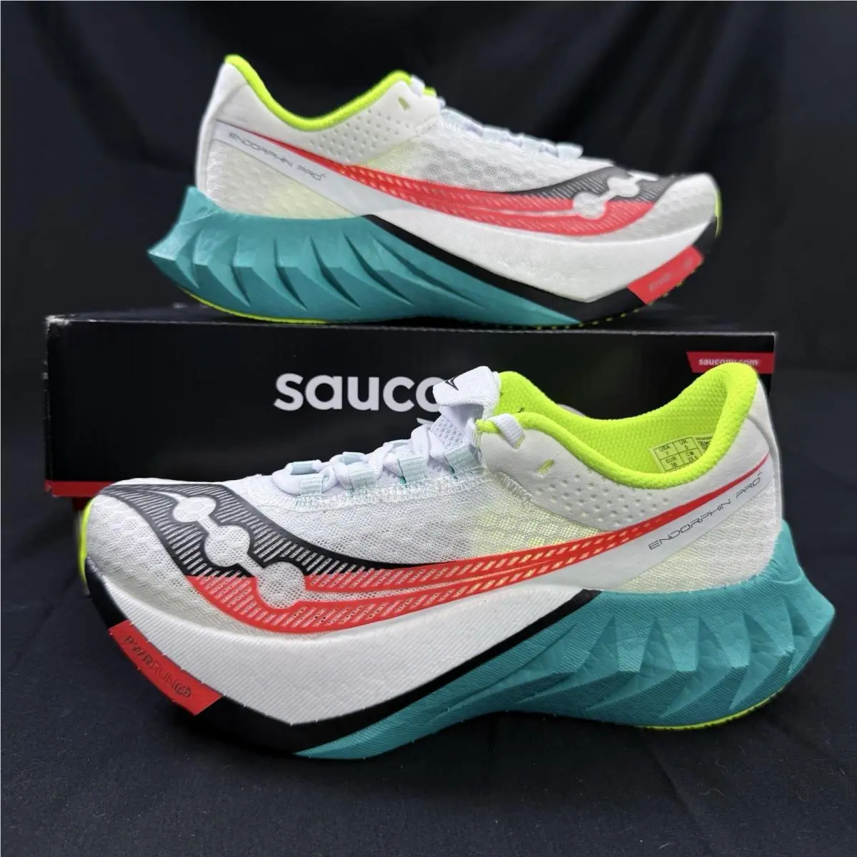 Size 7 Saucony Endorphin Pro 4 Running Shoe White Mutant Teal S10939-97 Women’s