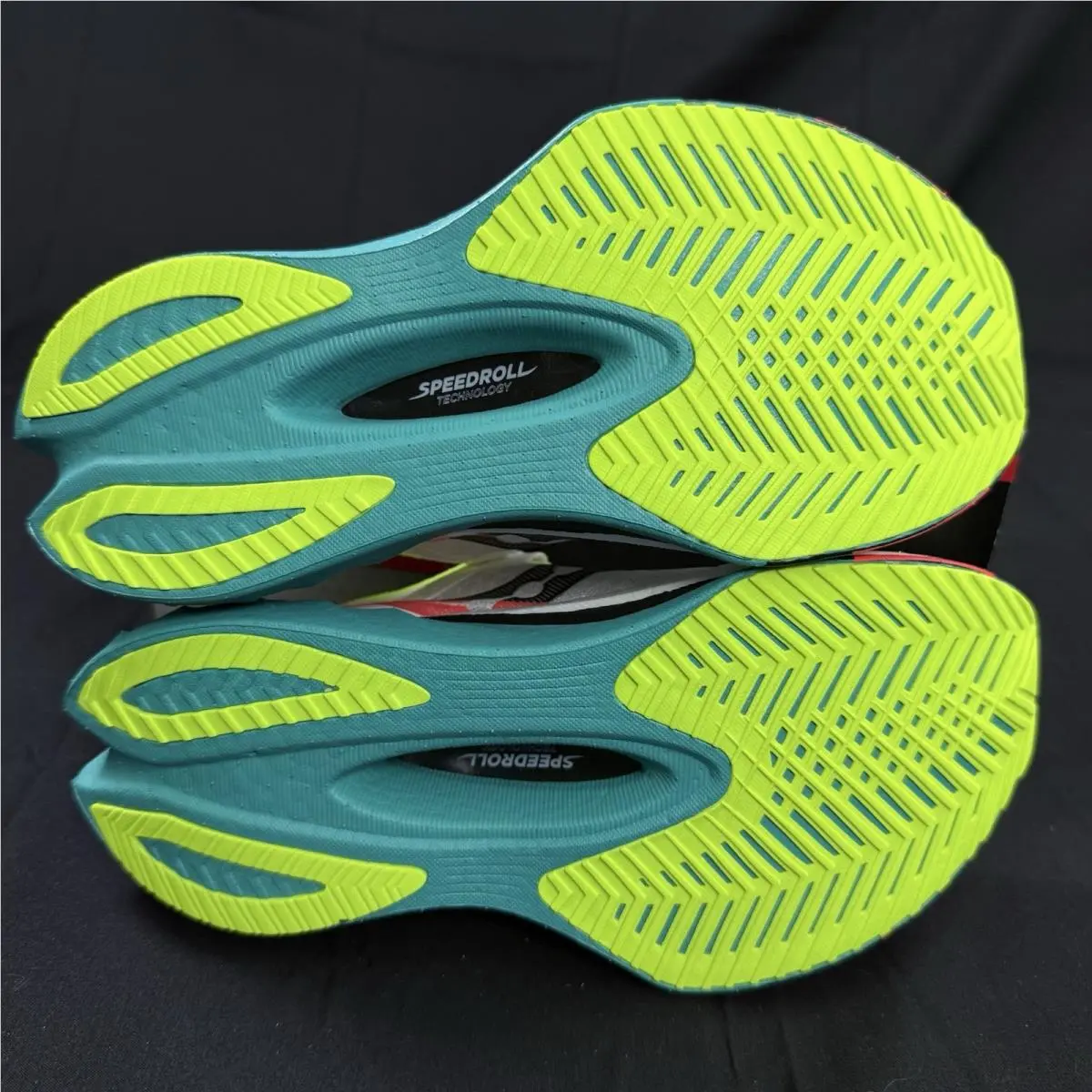 Saucony shoes - Saucony Endorphin Pro 4 - Endorphin Pro - S10939-97 - White 2