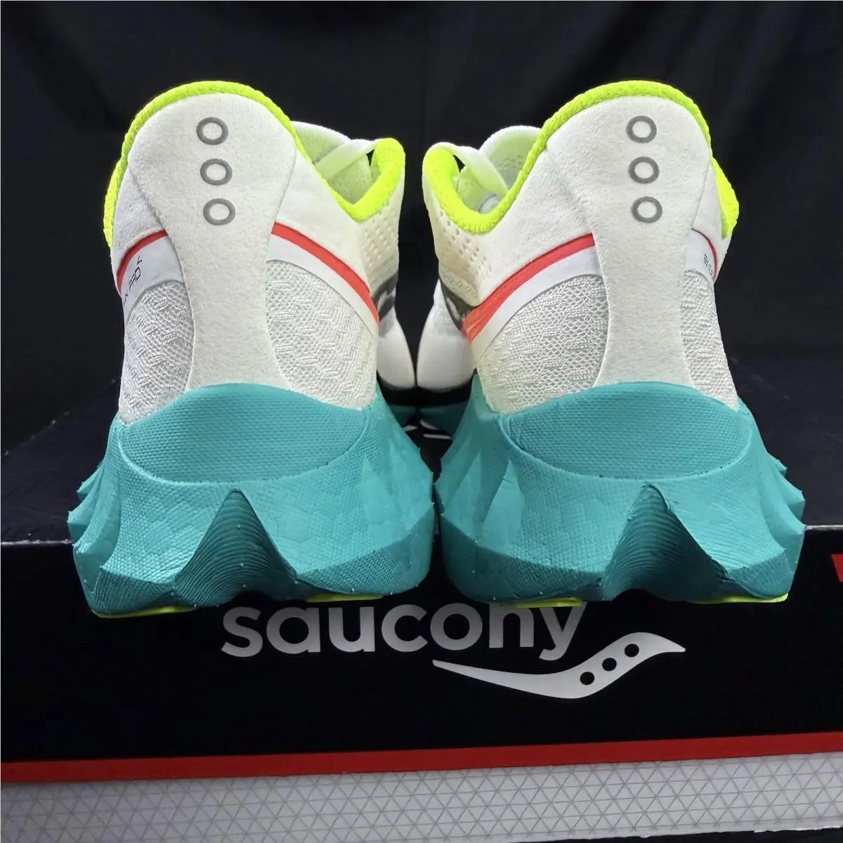 Saucony shoes - Saucony Endorphin Pro 4 - Endorphin Pro - S10939-97 - White 3