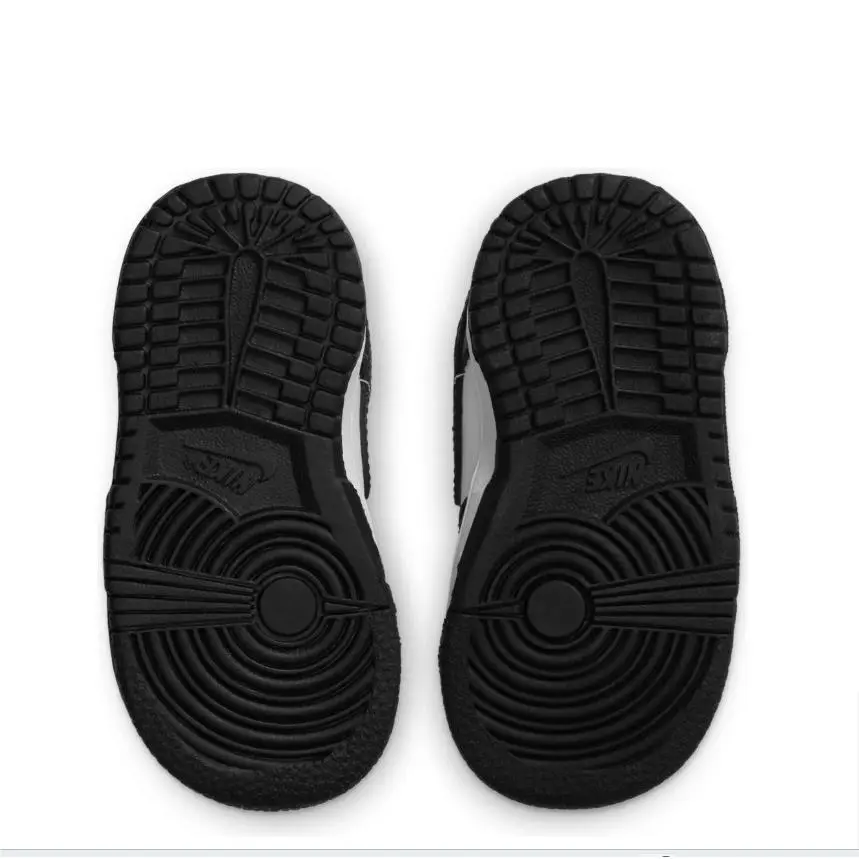 Nike shoes - White/Black 4
