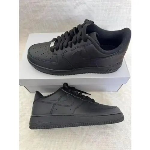 Nike shoes - Black 8