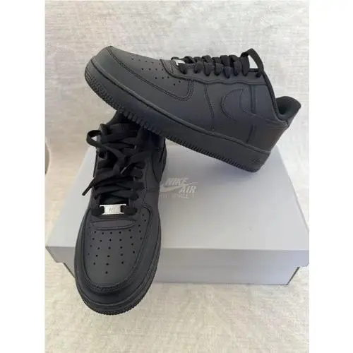 Nike shoes - Black 6