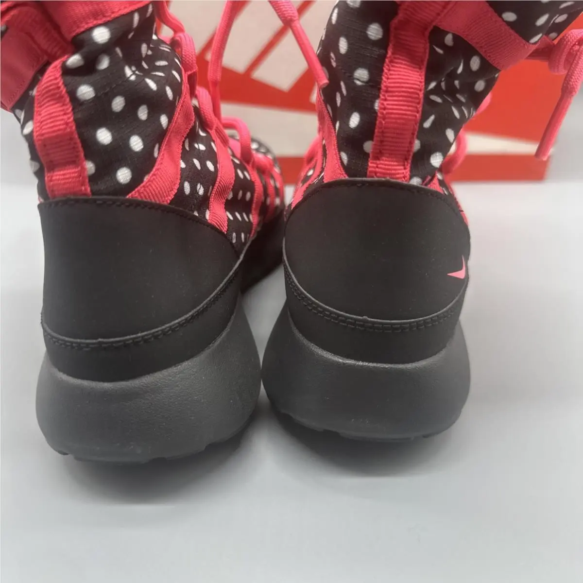 Nike shoes - Nike Roshe One - Roshe One - Multicolor 4
