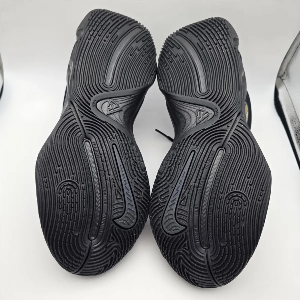Nike shoes - Giannis Immortality 4 - Giannis Immortality - Black 4