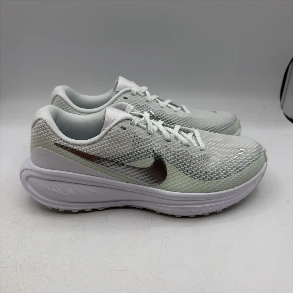 Nike shoes - HJ8485107 - HJ8485-107 - Green 0