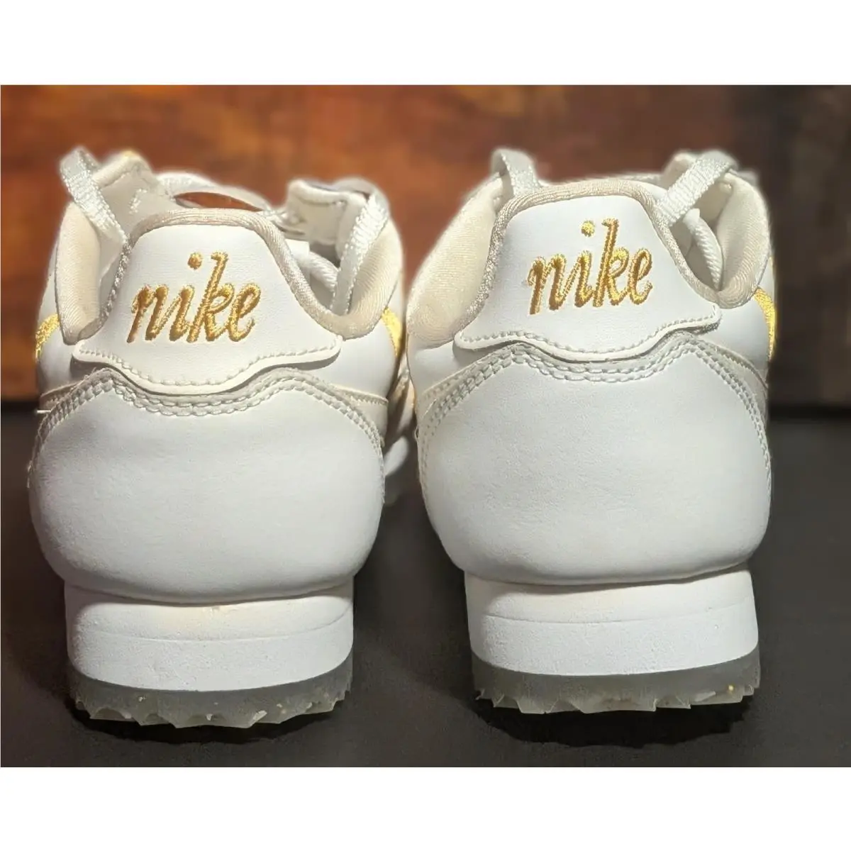 Nike shoes - Nike Classic Cortez SE - Classic Cortez - AR5393-100 - White 3