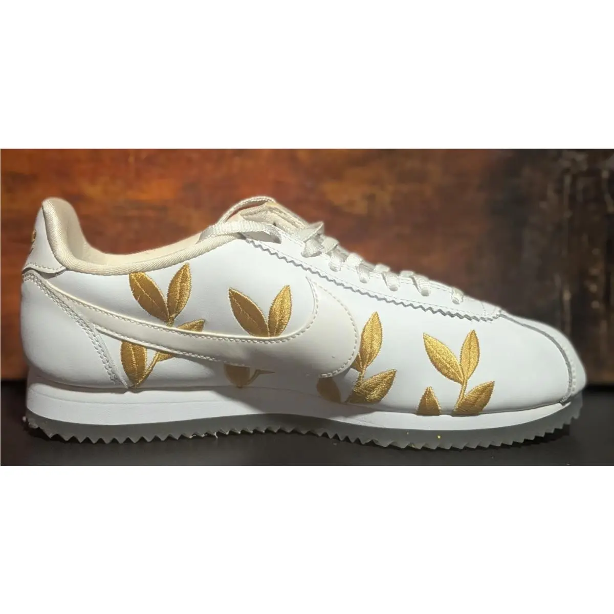 Nike shoes - Nike Classic Cortez SE - Classic Cortez - AR5393-100 - White 5