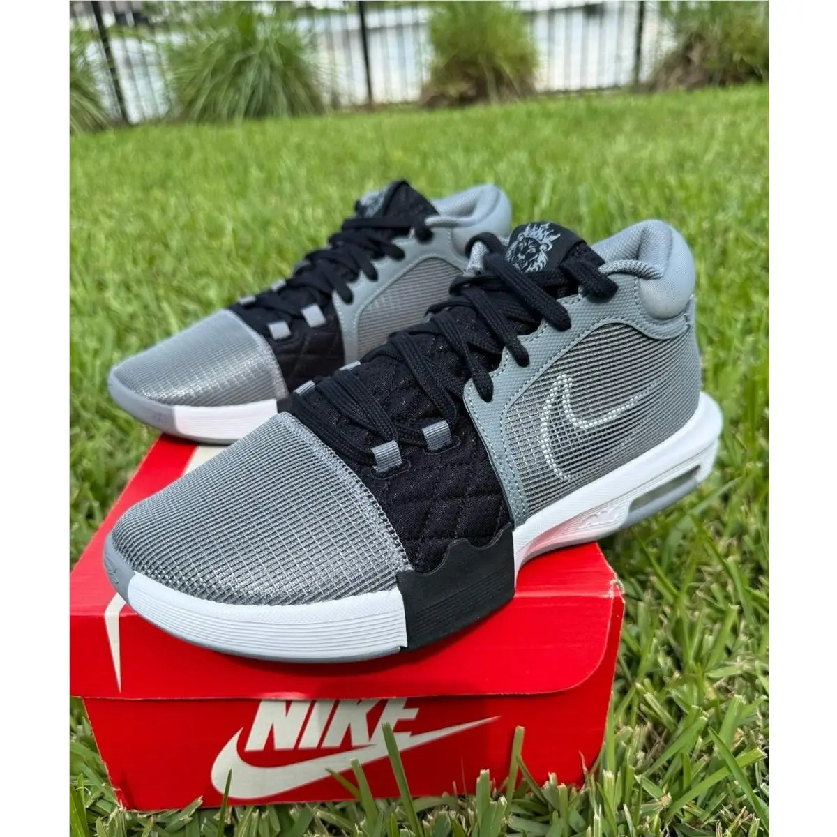 Nike shoes - Nike LeBron Witness - LeBron Witness - Gray 0