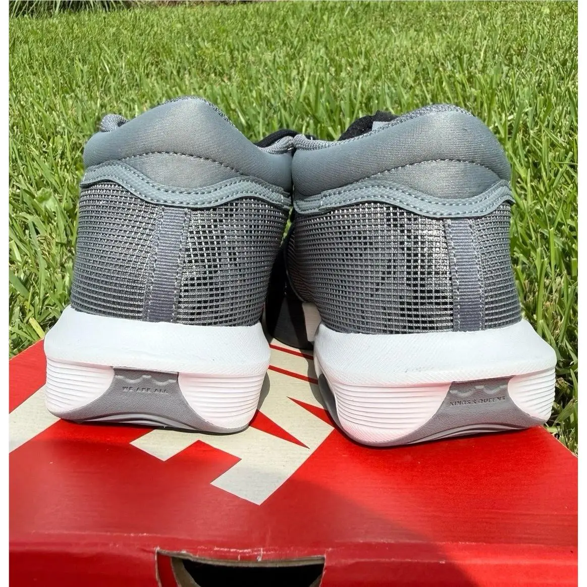 Nike shoes - Nike LeBron Witness - LeBron Witness - Gray 4