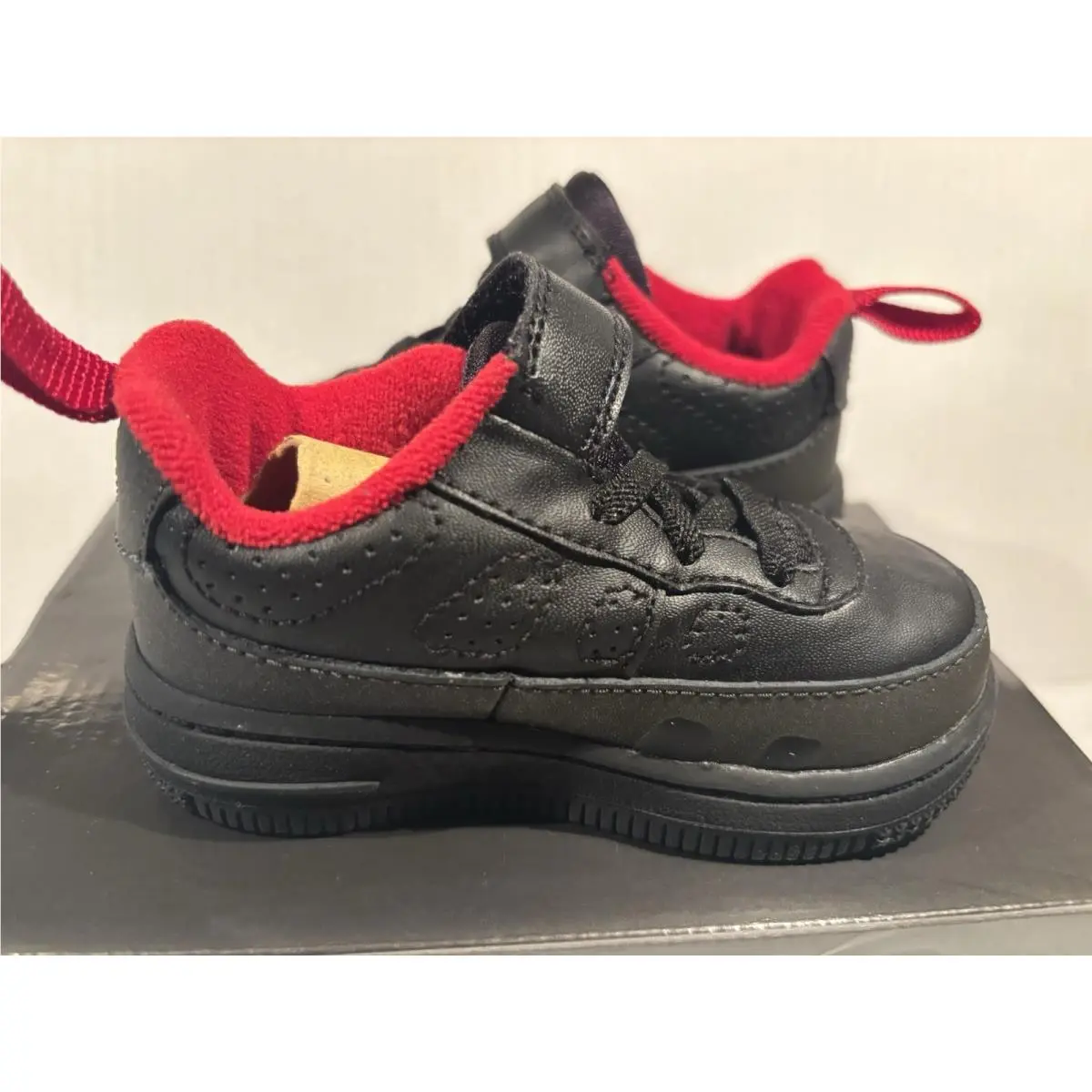 Nike shoes - Nike - BLACK/VARSITY RED-DARK CHARCOAL 1