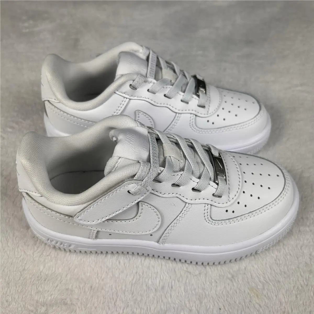Nike shoes - Nike Force 1 Low EasyOn - White (UPC: 0196975930241) 4