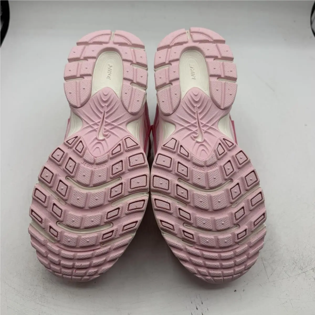 Nike shoes - Nike V5 RNR - RNR - IQ9408-663 - Pink 8