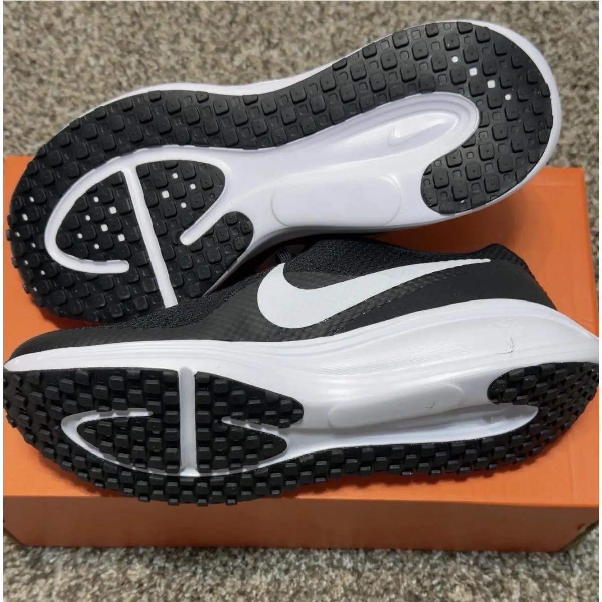 Nike shoes - Nike Revolution 8 - Revolution - Black (UPC: 00197862889765) 0