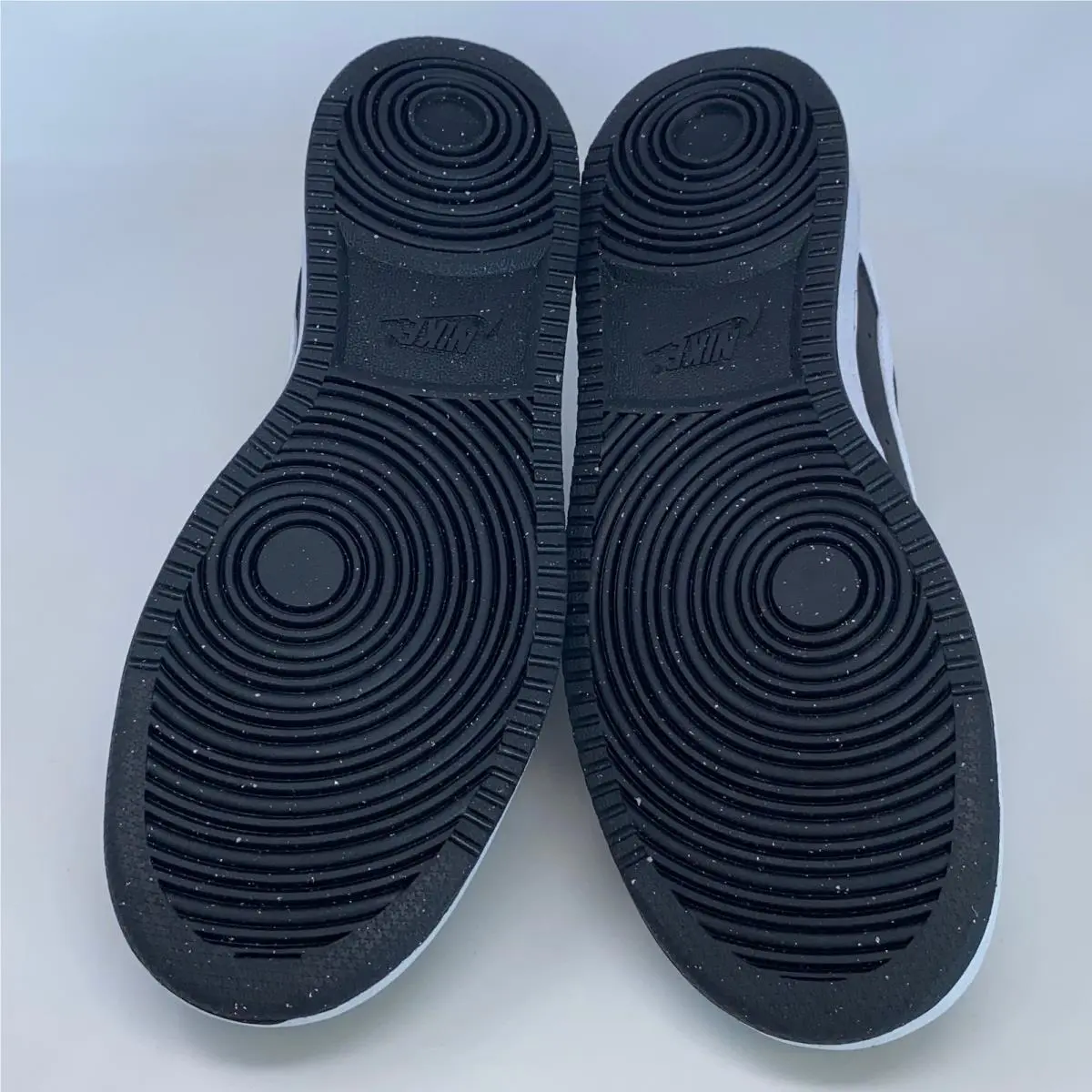 Nike shoes - Black (UPC: 197601451215) 4