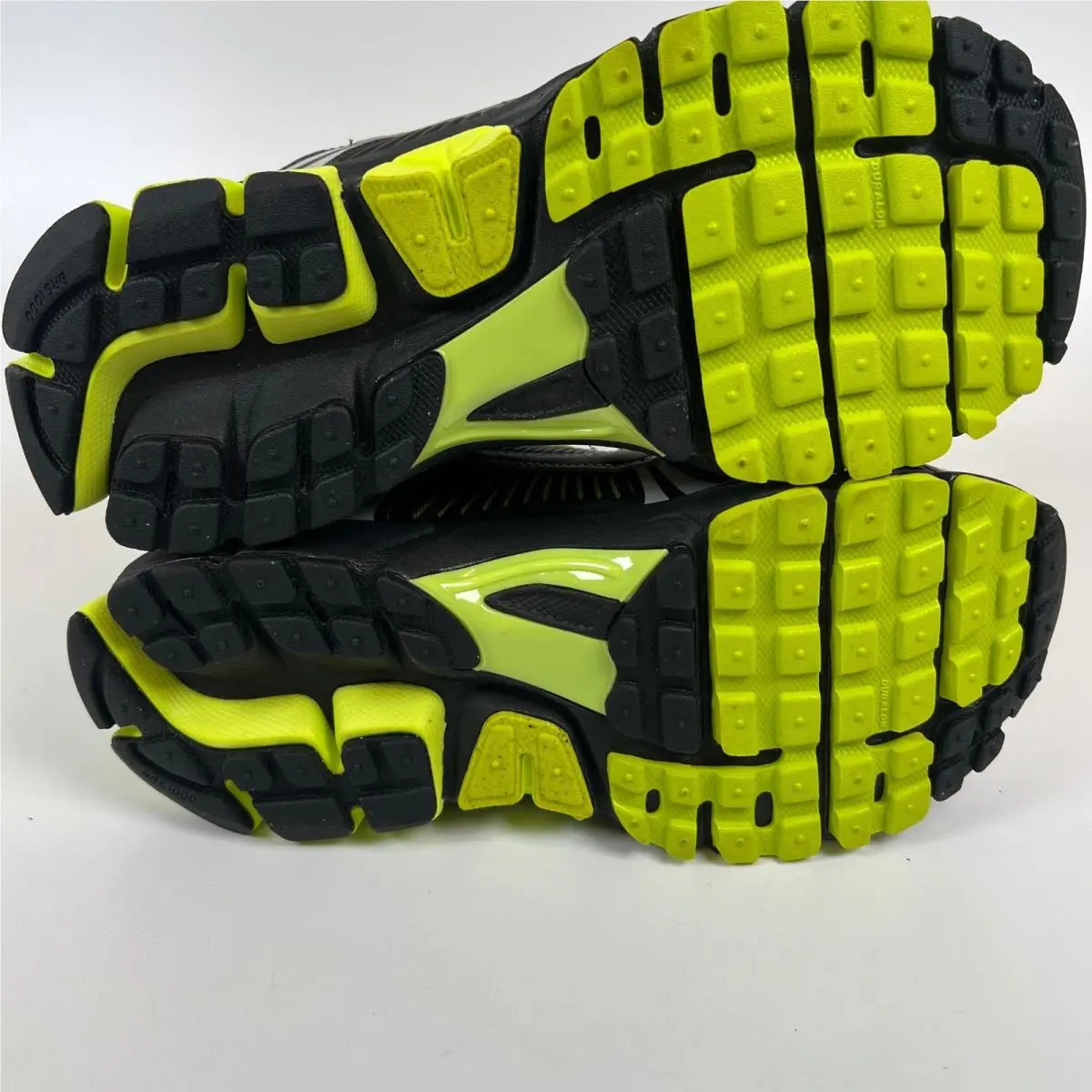 Nike shoes - Nike Zoom Vomero 5 - Zoom Vomero - Yellow 4