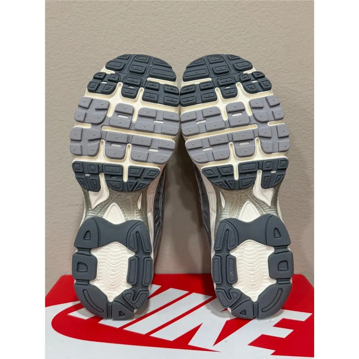 Nike shoes - Gray 2