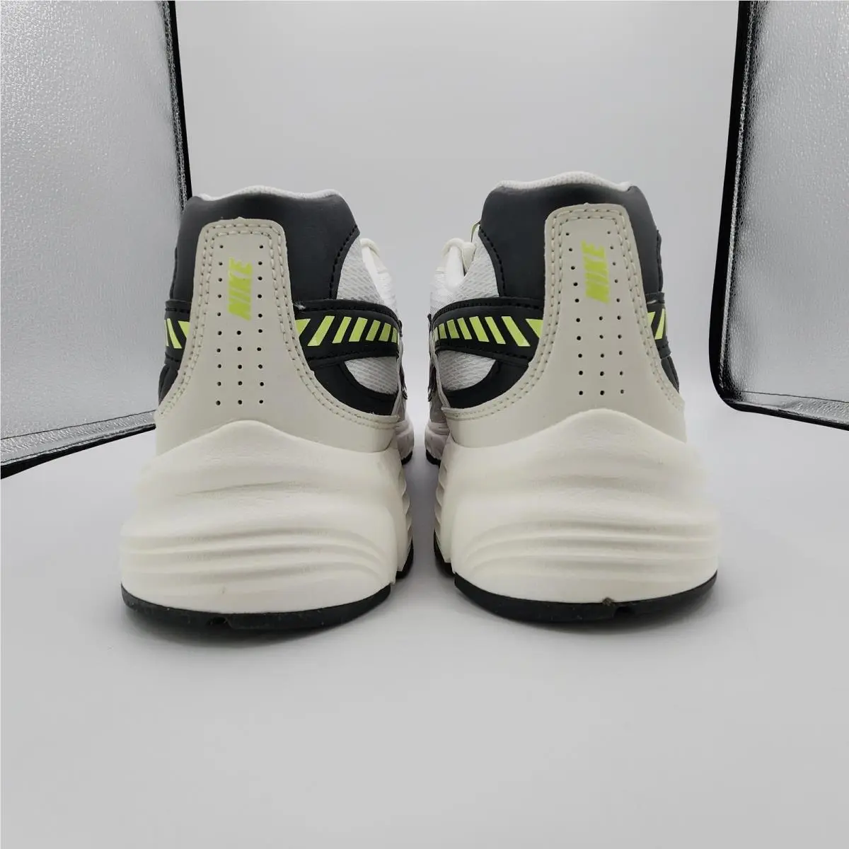 Nike shoes - Nike Initiator - Initiator - IB8913-100 - White 4